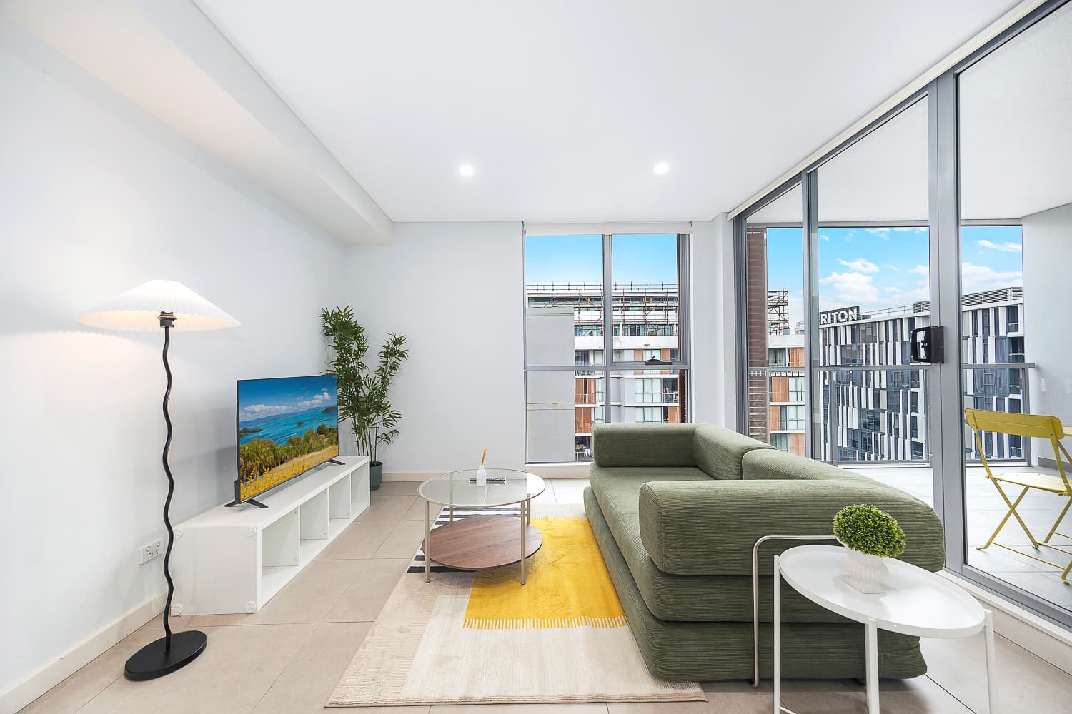 2BR apartment in Mascot