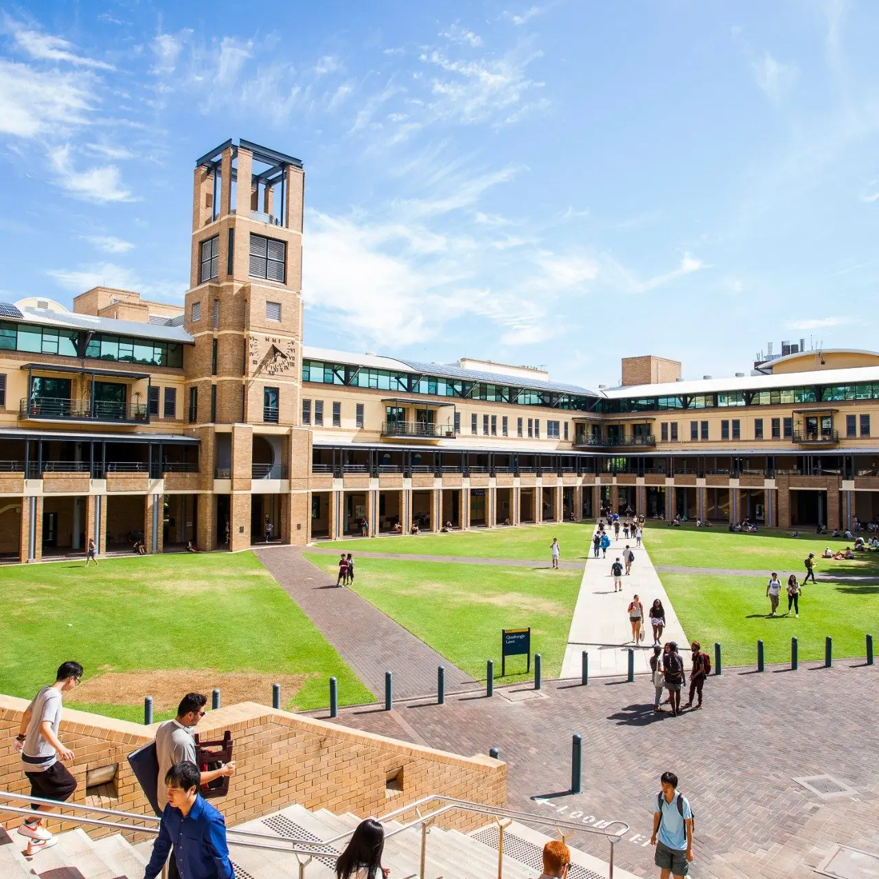 新南威尔士大学