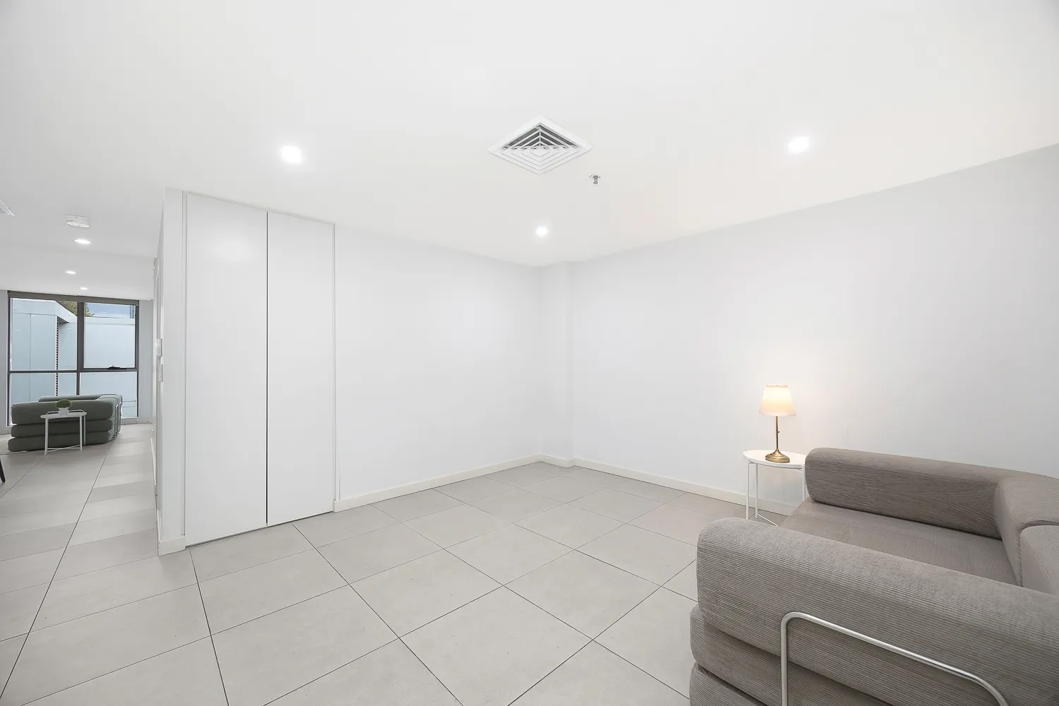 260 Coward St 3