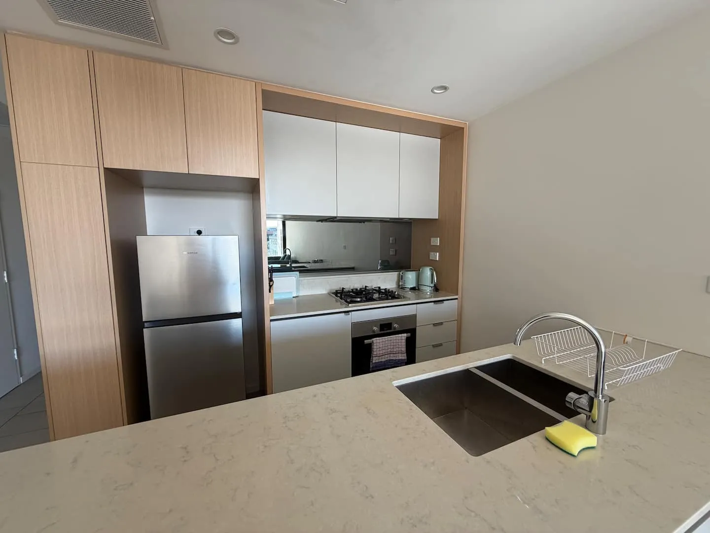 30 Barr St 2