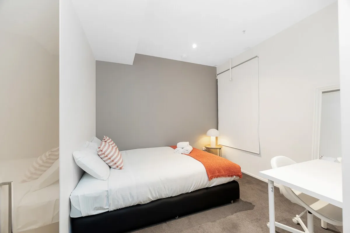 669 Gardeners Rd 3