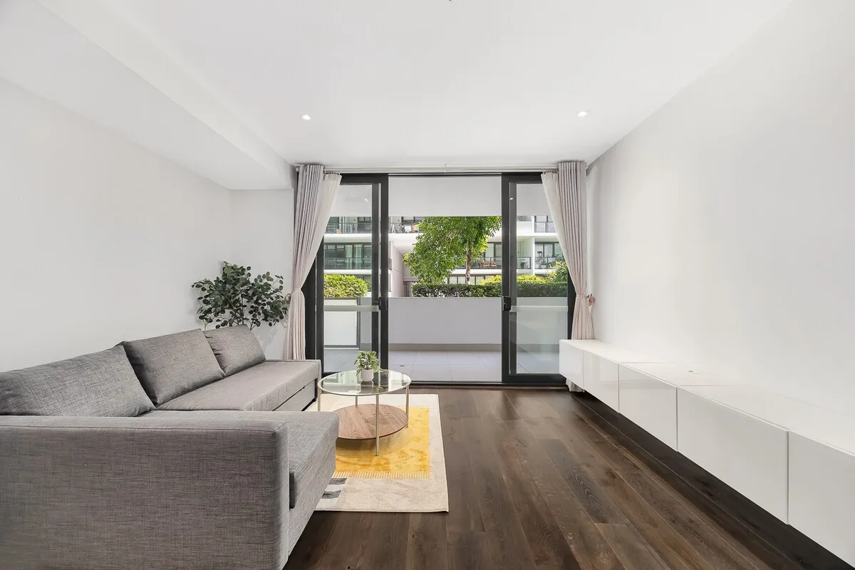 669 Gardeners Rd 4