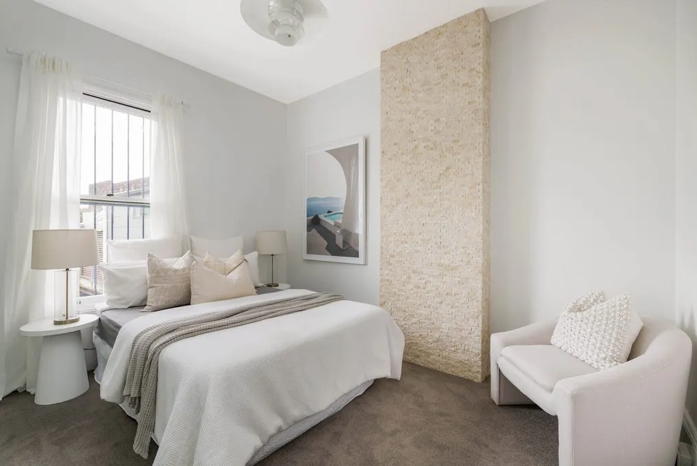 348 Botany Rd 4