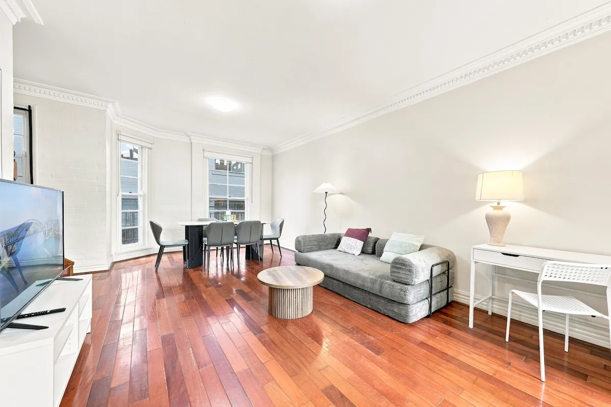 5 West End Ln 2