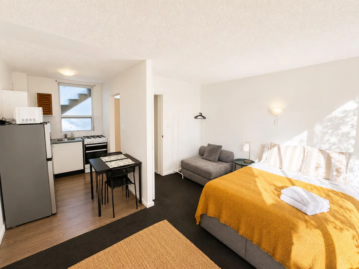 299 Abercrombie St 3