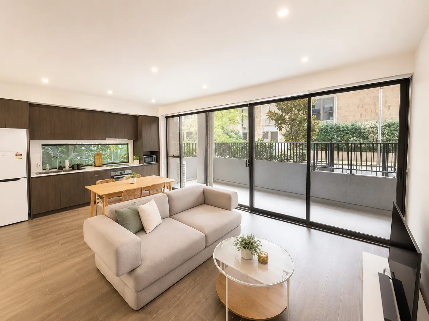 12 Hinchcliffe Pl